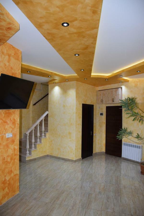 Manand Hotel Yerevan Exterior foto