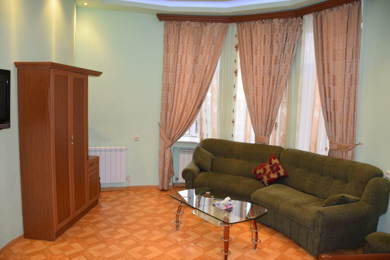 Manand Hotel Yerevan Exterior foto